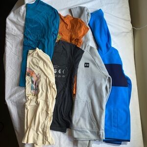Boys Cat & Jack Under Armour L 12/14 Shirt and Sweatshirt lot